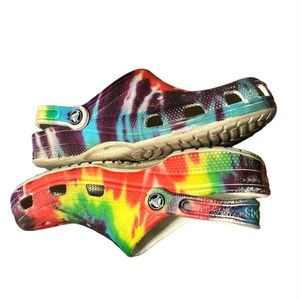 Crocs Rainbow Tie-Dye Classic